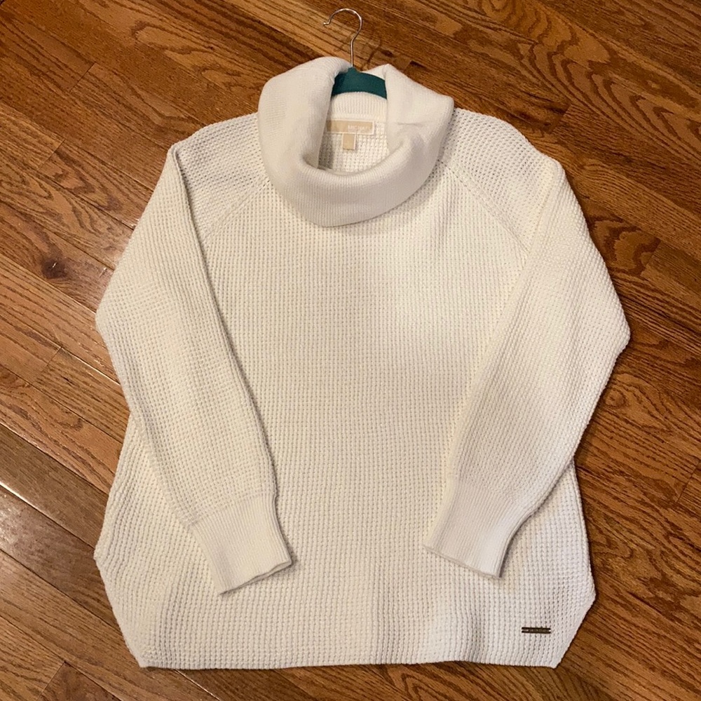 Michael Michael Kors white sweater. EUC L
